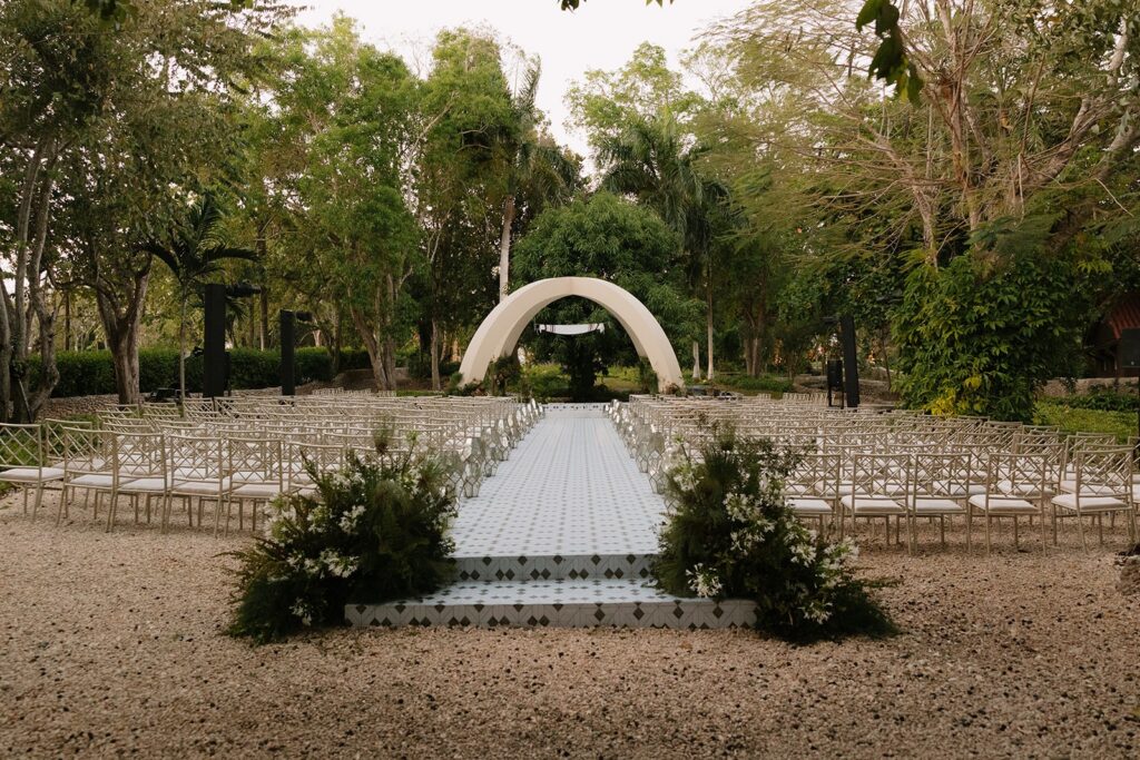 altos de chavon luxury wedding