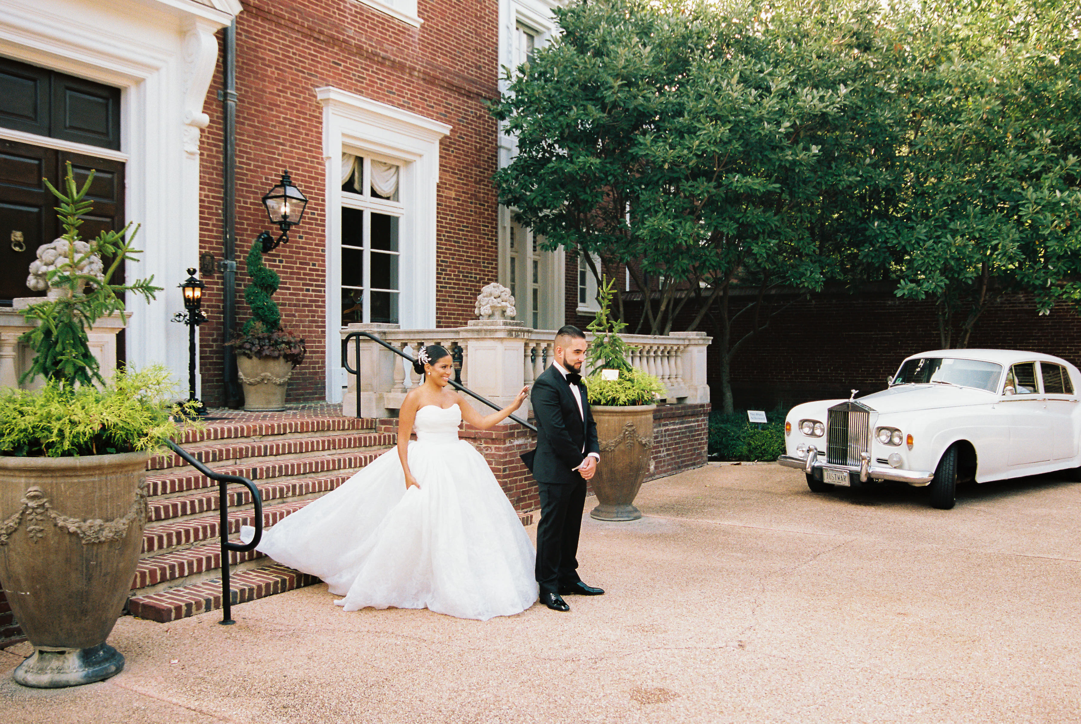 first look oxon hill manor