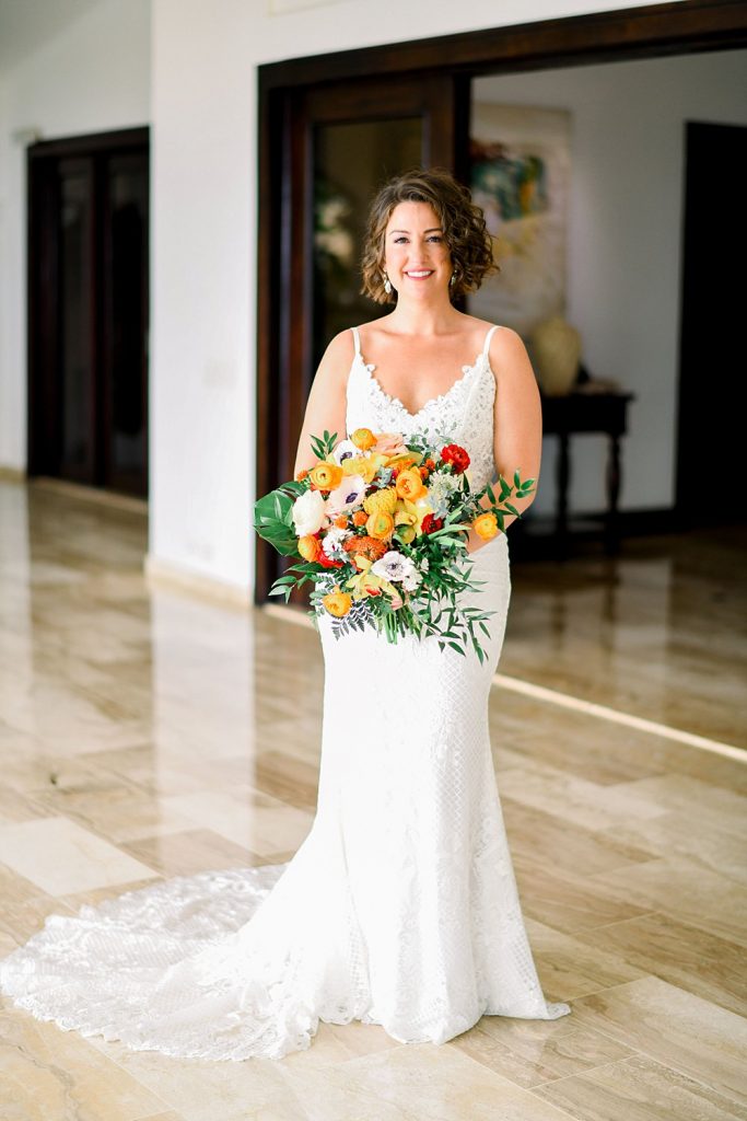 colorful bouquet in casa de campo wedding