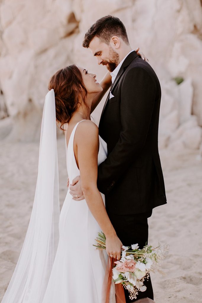 beach wedding in cabo