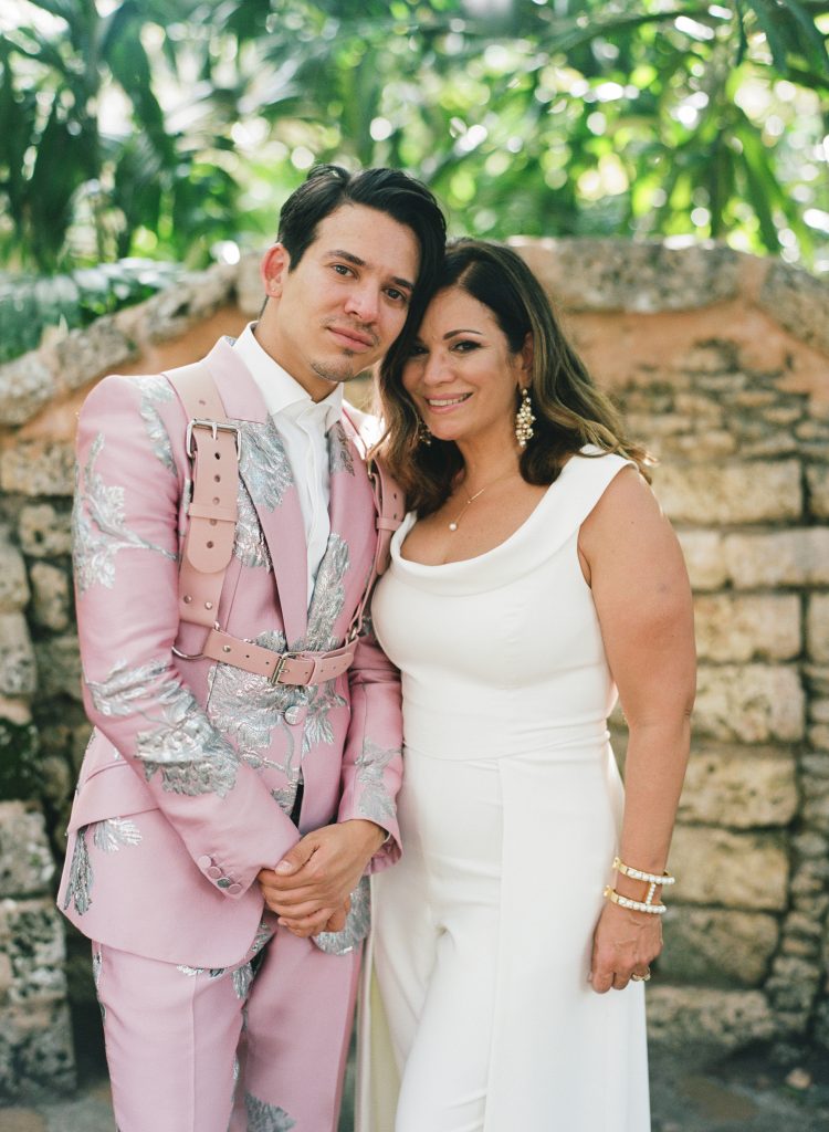 groom and mother wedding casa de campo