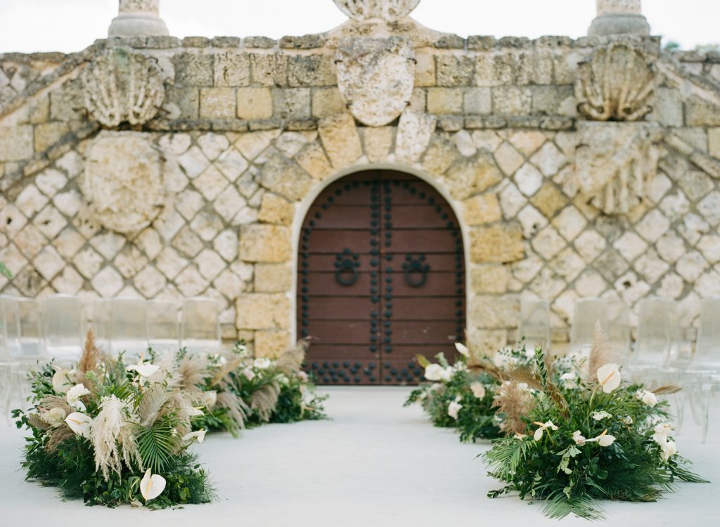 altos de chavon wedding decor