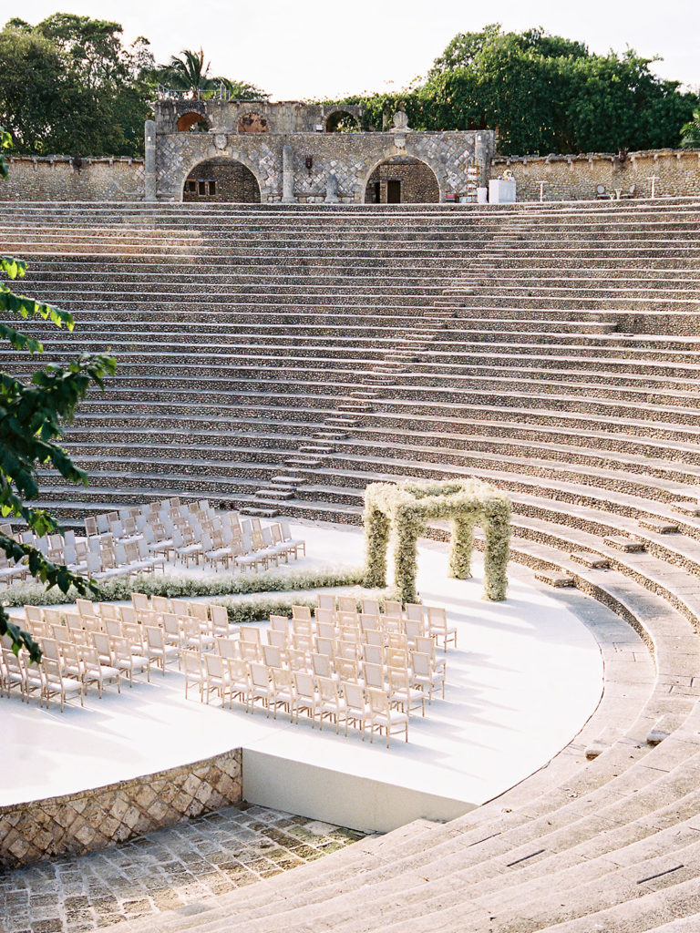 wedding ceremony in altos de chavon
