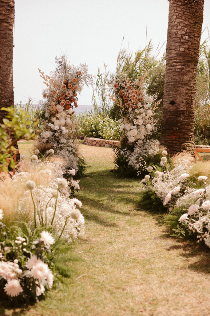 spain destination wedding
