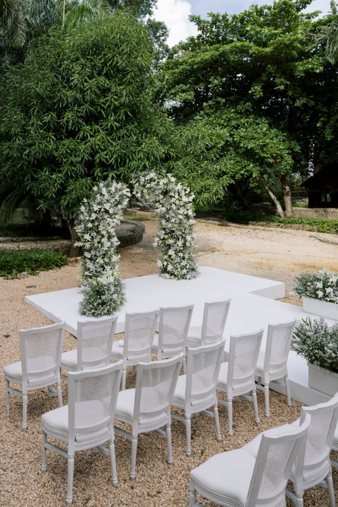 baby breath ceremony arch