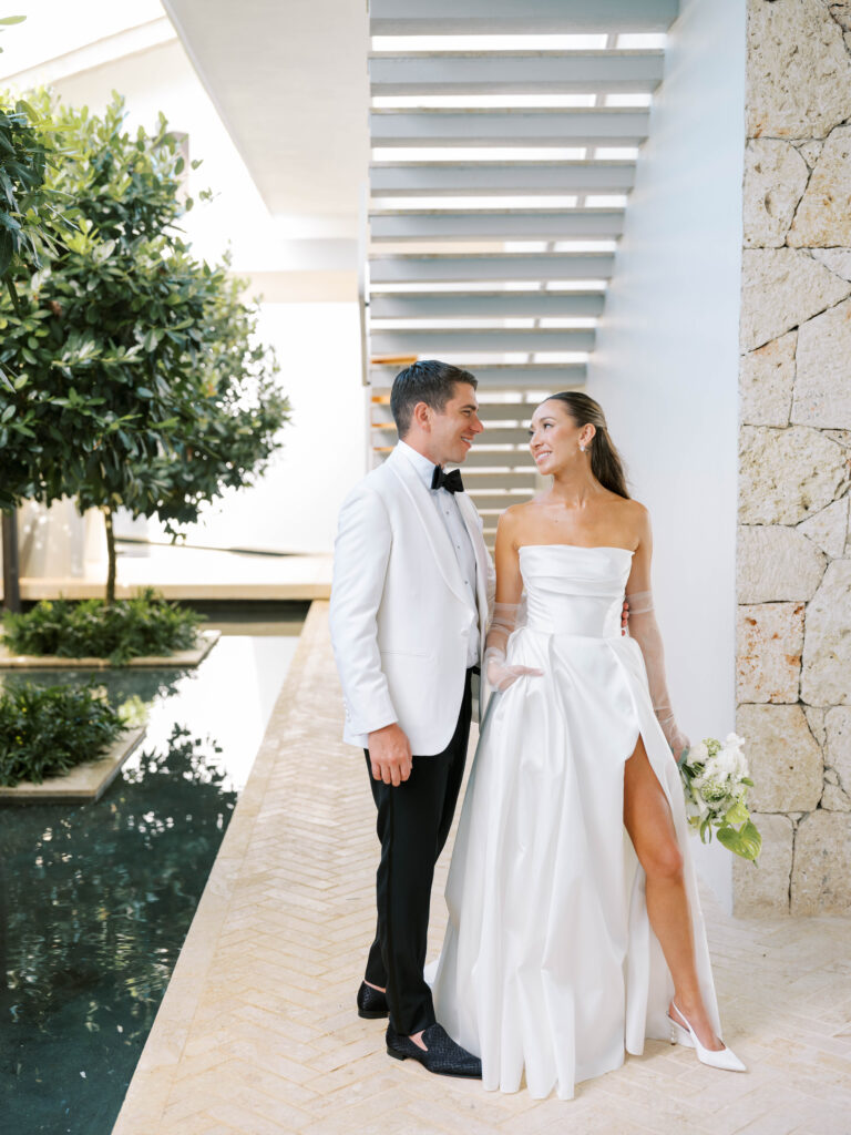 destination wedding couple dominican republic