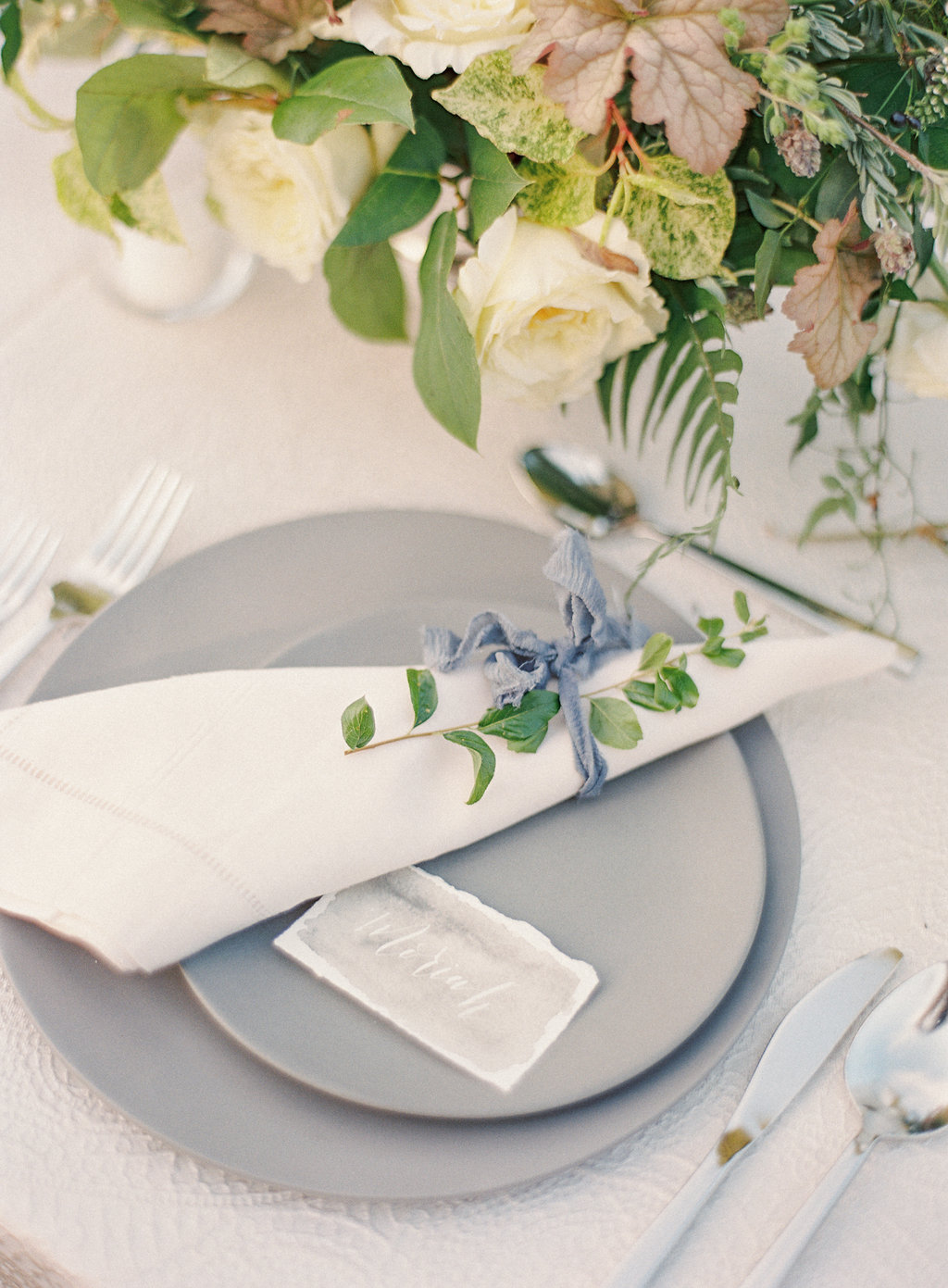 place setting neutral wedding